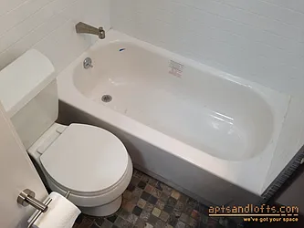 Rented by aptsandlofts.com