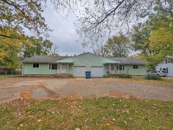 861 Dillewood St, Sheffield Lake, OH 44054