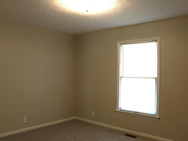 4900 Independence Blvd #11 — Photo 11