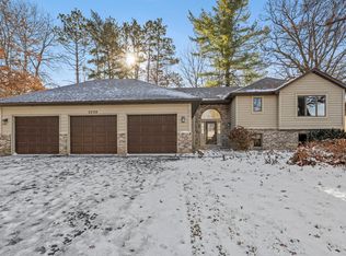 2730 Evergreen Cir, White Bear Township, MN 55110