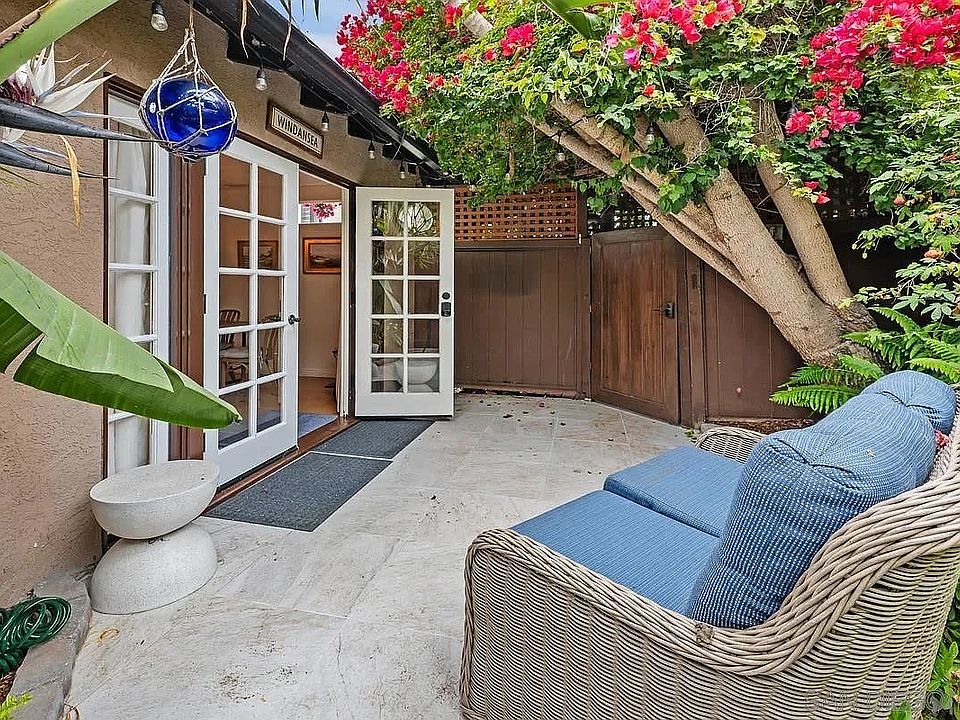 1st image of 373 Nautilus St #373