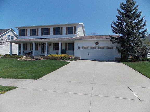 2nd image of 628 Meadow Ln