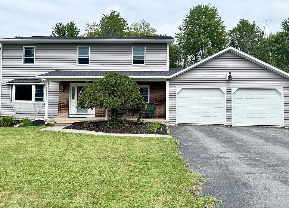 1st image of 35 Metcalf Dr