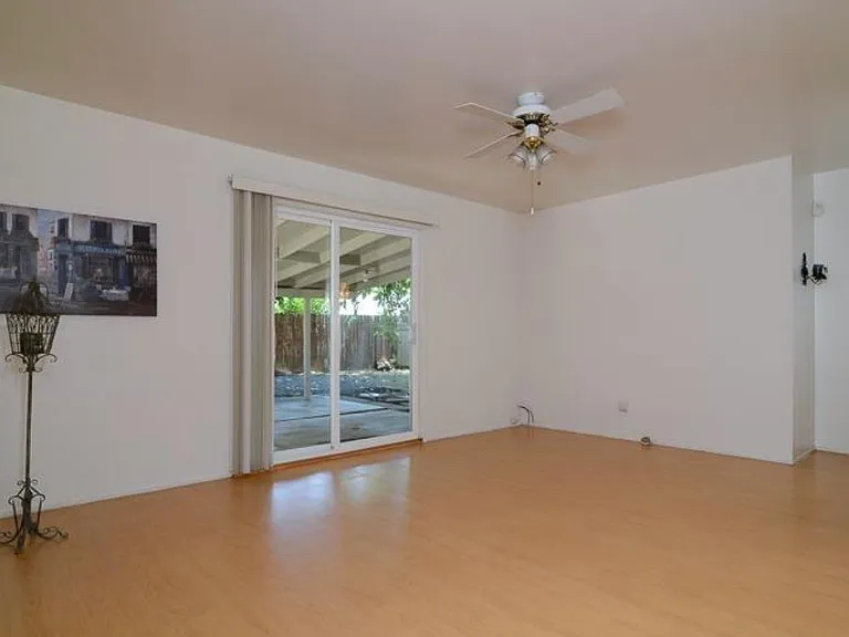 5513 Sapunor Way — Photo 4