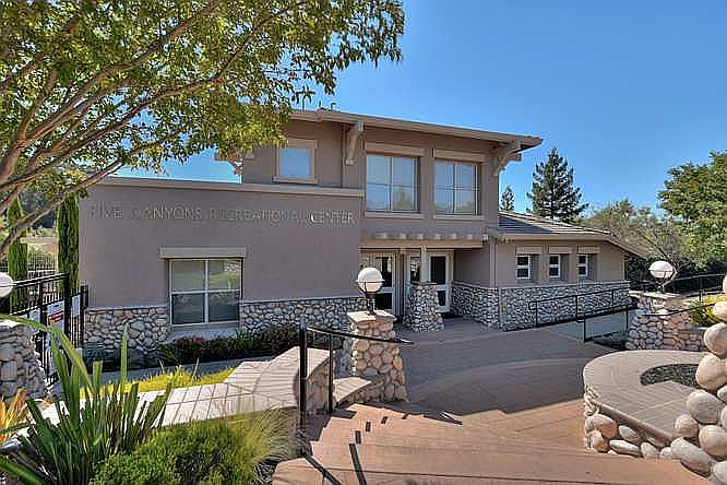 2nd image of 25318 Gold Hills Dr