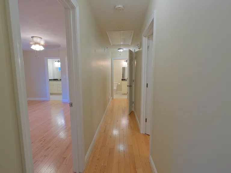 37 Wren Ter #6 — Photo 13
