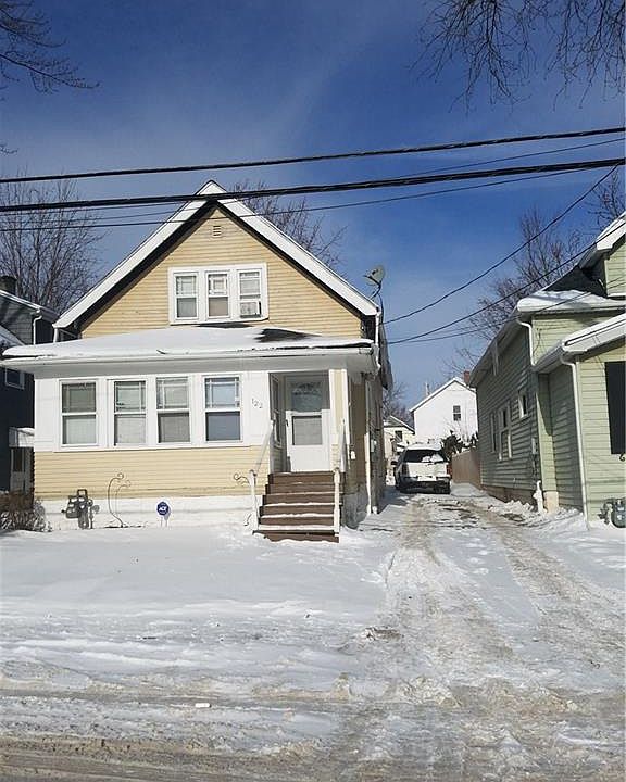 1st image of 122 Hewitt Ave