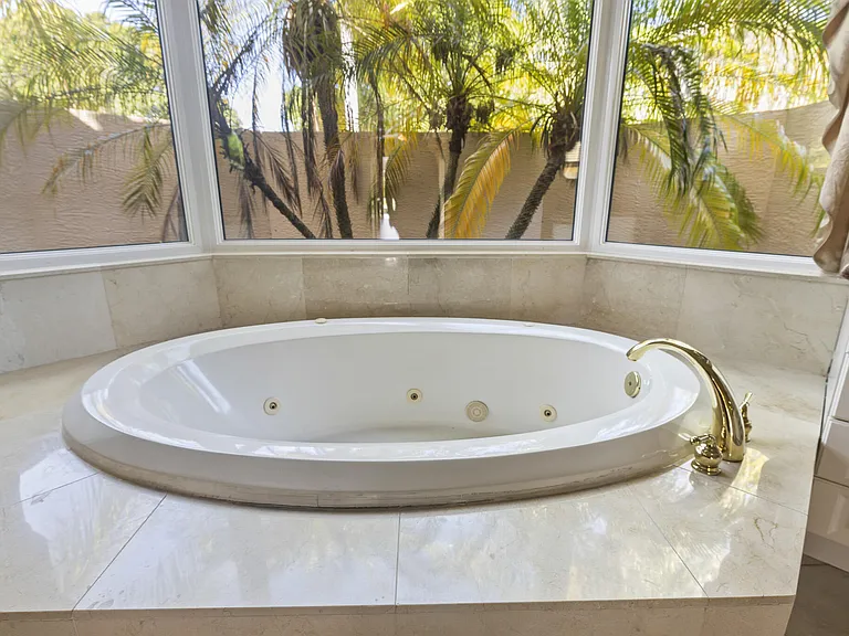8480 Man O War Rd — Photo 38