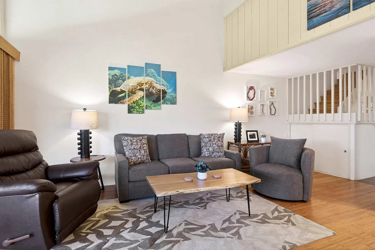 2 bed, 2.0 bath, 1205 sqft, $4,417 — Photo 2