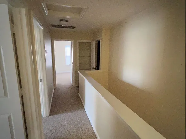 433 Garcia Dr — Photo 12