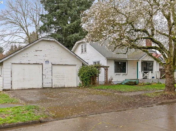 1095 Donna Ave NE, Salem, OR 97301
