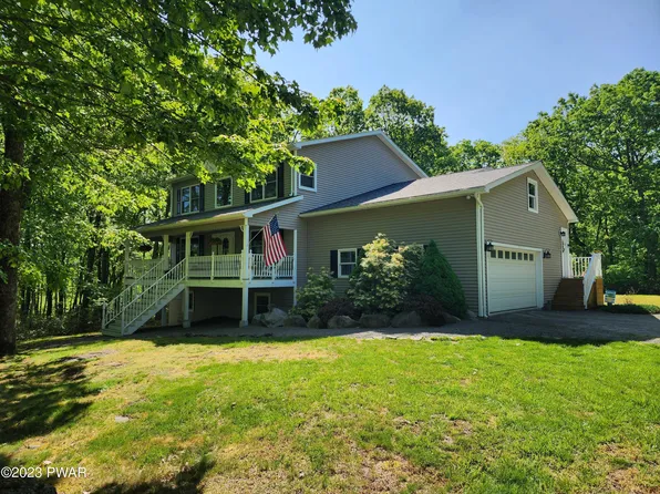 103 Heritage Ln, Hawley, PA 18428