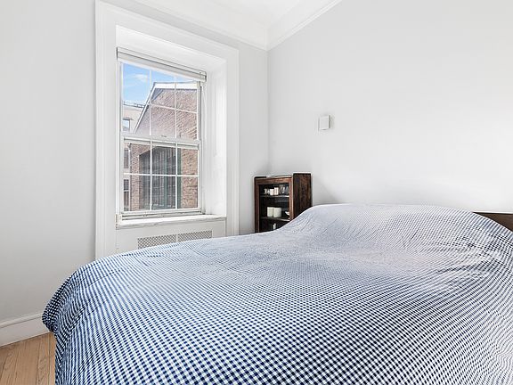 5th image of 30-32 W 9th St APT 3B
