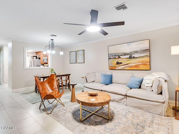 3rd image of 203 Long Plantation Blvd APT D