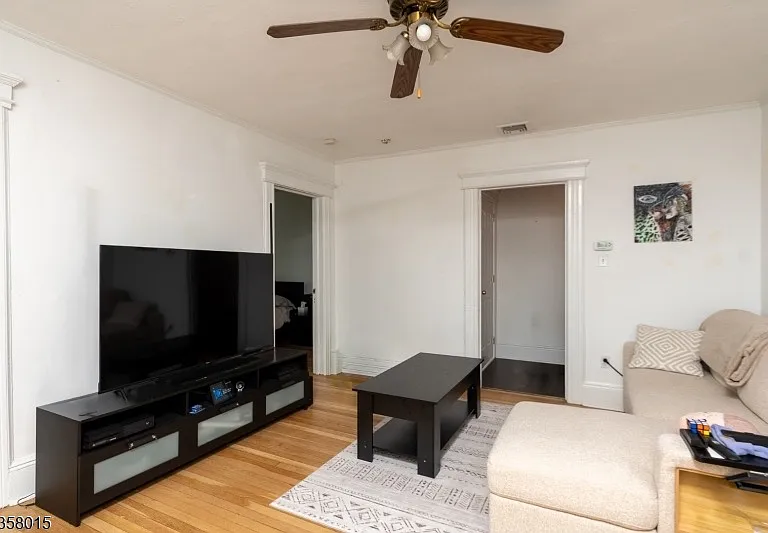 389 Bloomfield Ave #7 — Photo 4