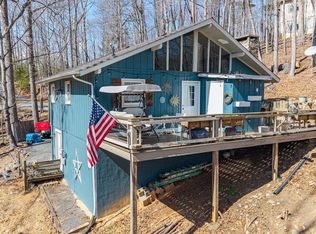 114 Sweetleaf Ln, Deep Gap, NC 28618