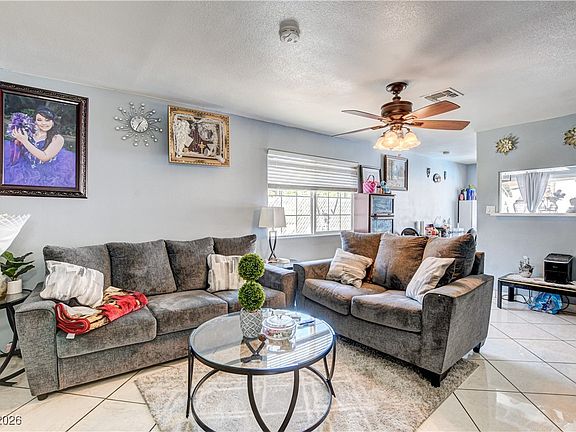 2nd image of 6216 Molino St