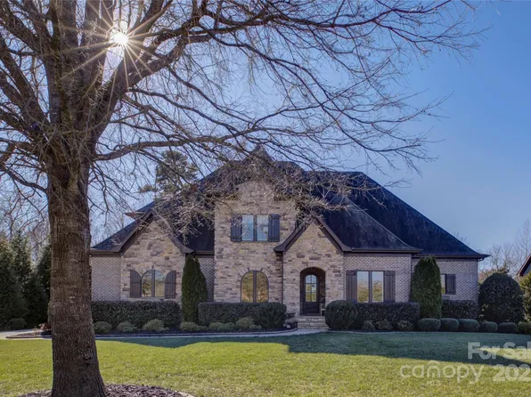4010 Soleado Dr, Matthews, NC 28104