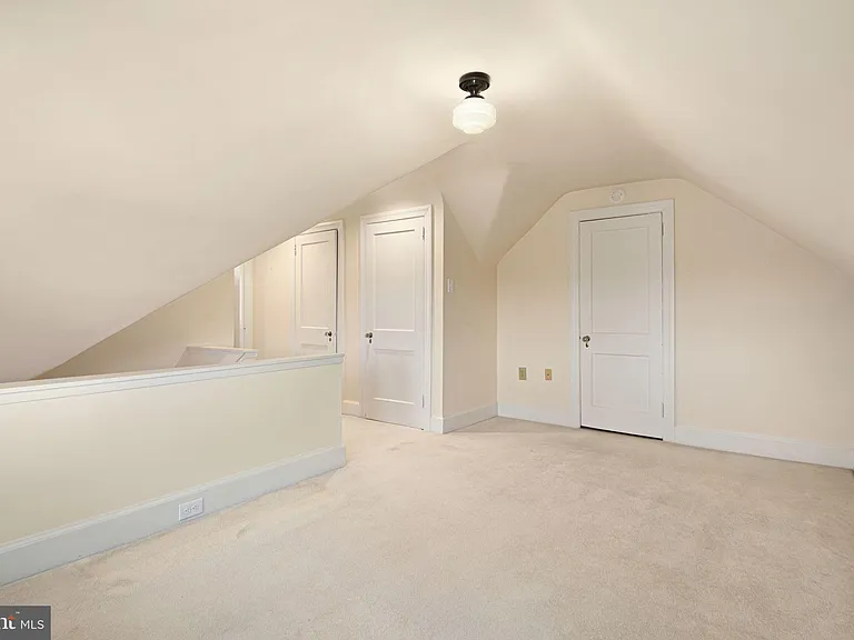 713 Kenmare Rd — Photo 20