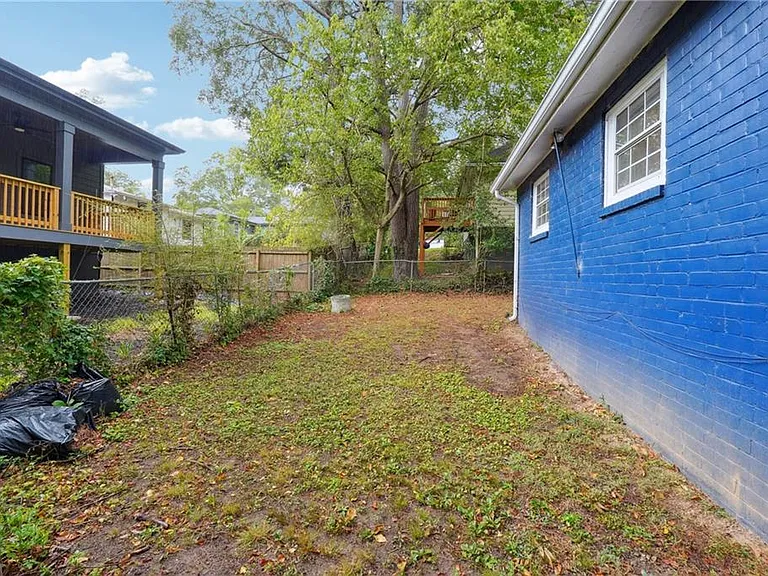 324 Brooks Ave #A — Photo 23