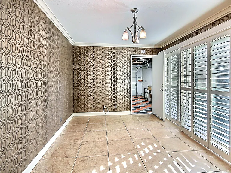 1872 Cannon Dr — Photo 10