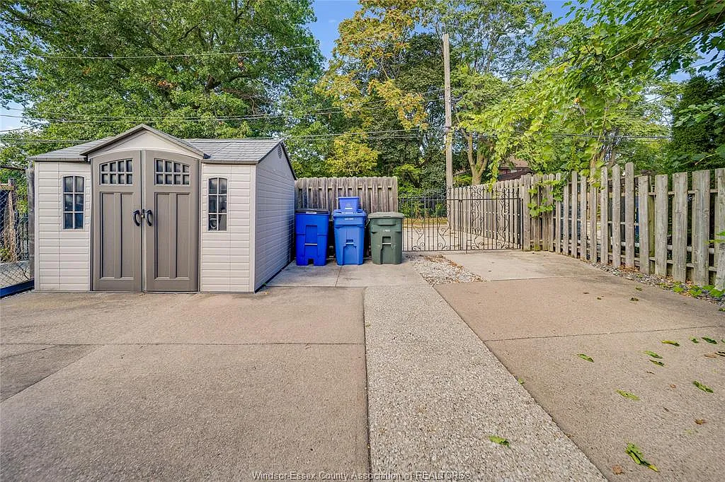 2 bed, $1,700 — Photo 4
