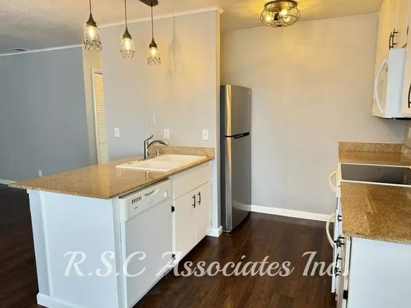 2055 Amanda Way APT 23, Chico, CA 95928
