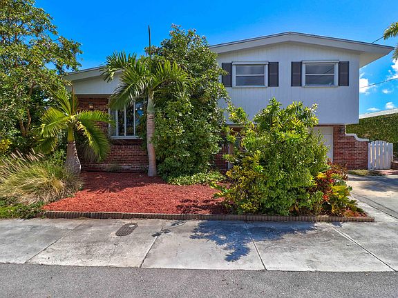 2nd image of 16 Azalea Dr