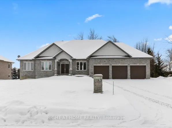 6833 Suncrest Dr, Ottawa, ON K4P 0B2