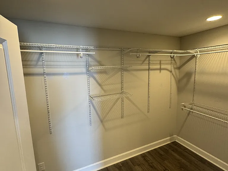 3701 W Carmen St #6 — Photo 21