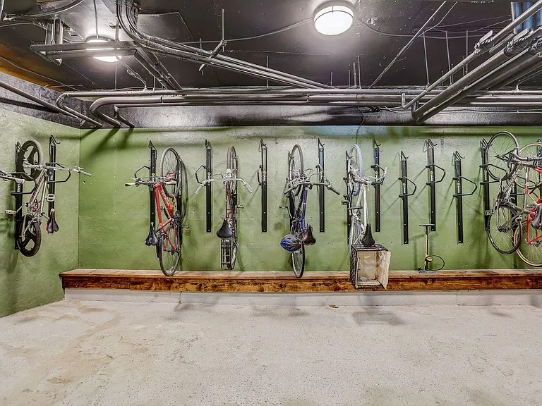 CENTER VIEW APARTMENTS- LIVE YOUR BEST LIFE HERE! — Photo 64