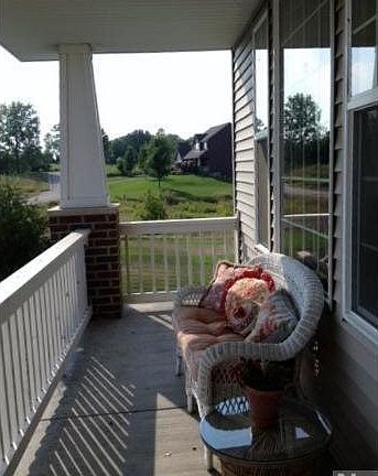 3rd image of 21147 Meadowbrook Circle