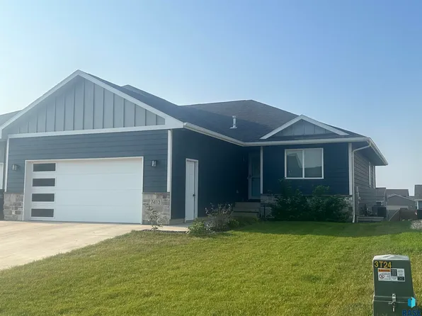 7413 45th St, Street Sioux Falls, SD 57110