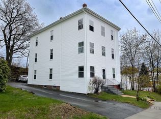27 Oak St, Gardner, MA 01440