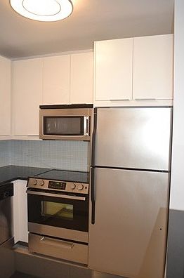 3rd image of 7441 Wayne Ave APT 11M