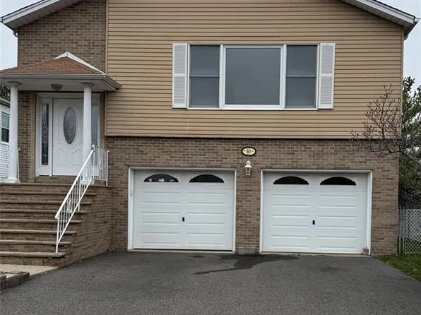 60 Jackson Pl, Moonachie, NJ 07074