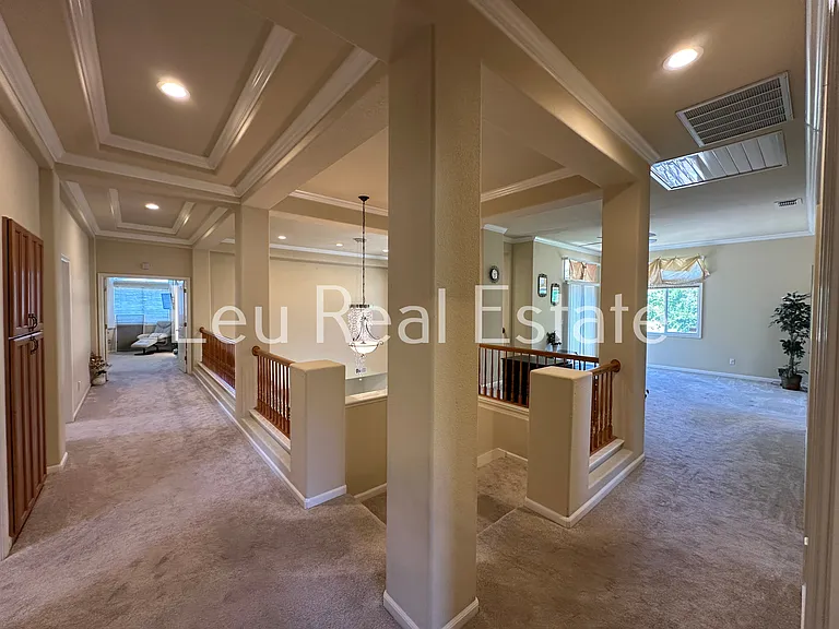 131 Gage Ct — Photo 39