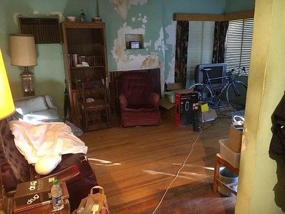 4th image of 4709 U St