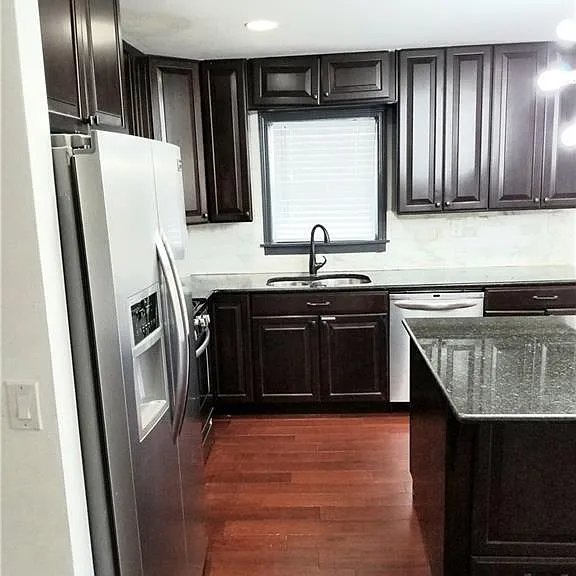 2091 Northside Dr NW — Photo 2