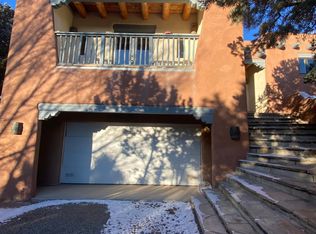 205 Vitrina Ct, Santa Fe, NM 87501