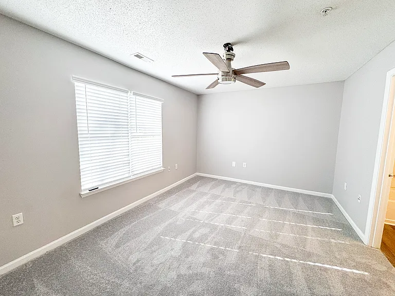 Northstone Apartments — Photo 13