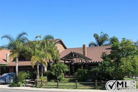 2nd image of 2863 Shirley Dr