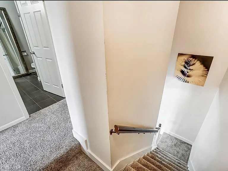 6406 Amber Ct — Photo 11