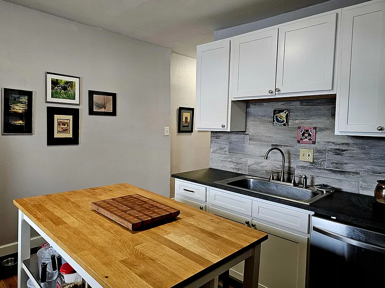 338 Brooklyn Ave #2 — Photo 4