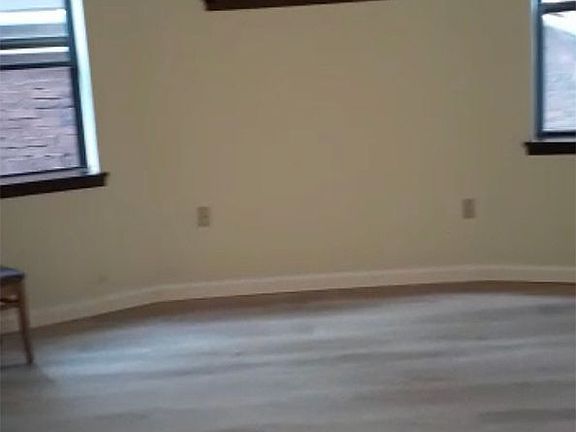 living room w laminate floor