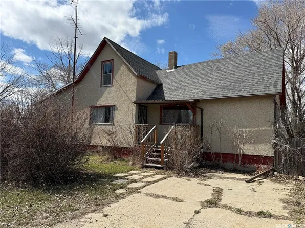 1225 Halifax STREET, Halbrite, SK S0C 1H0