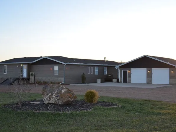 8604 147th Ave SW, Bowman, ND 58623