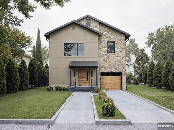 64 Eagle Ave, New Milford, NJ 07646