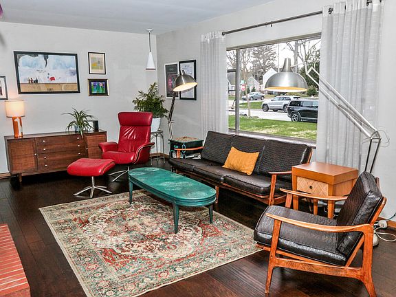 4th image of 488 Stanbery Ave