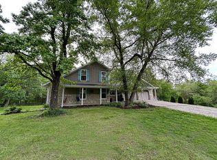 4900 E Eagle Ridge Rd, Columbia, MO 65201